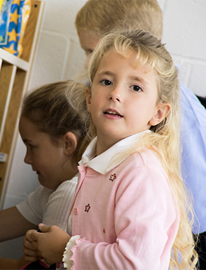 What is a typical college program for a child life specialist?